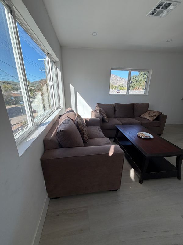 Building Photo - 10356 Oro Vista Ave