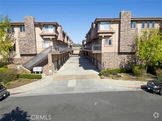Building Photo - 5241 Colodny Dr