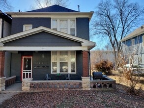 Building Photo - 1117 W 41st Terrace
