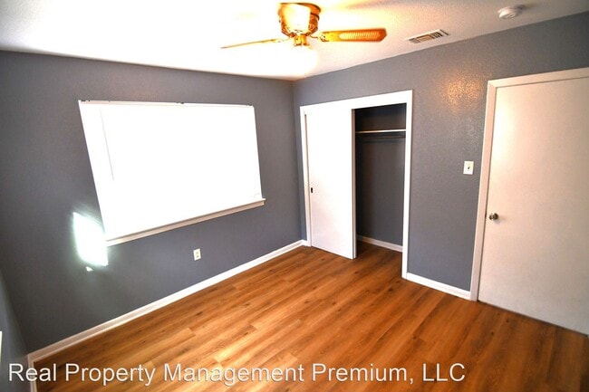 Building Photo - 3 br, 1.5 bath House - 505 Staring Lane