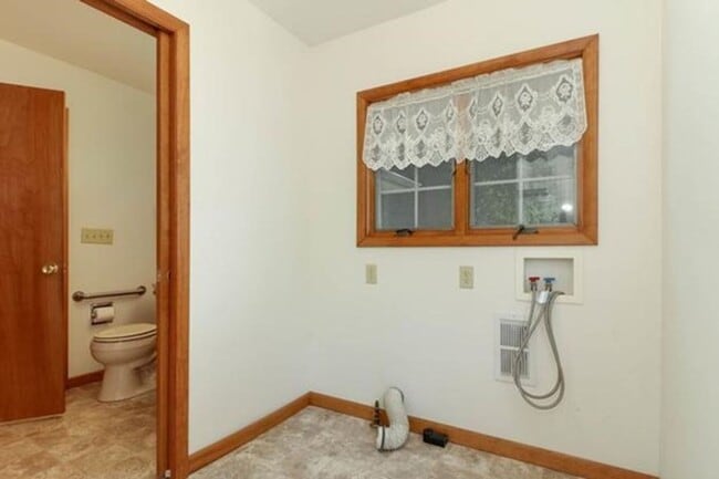 Building Photo - Spacious 3-Bedroom Home with Oversized Gar...