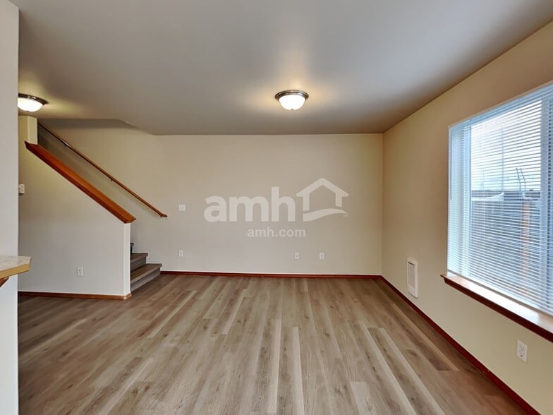 Building Photo - 16617 53rd Ave Ct E