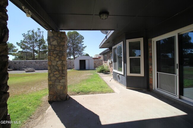 Building Photo - 19014 Armington Dr