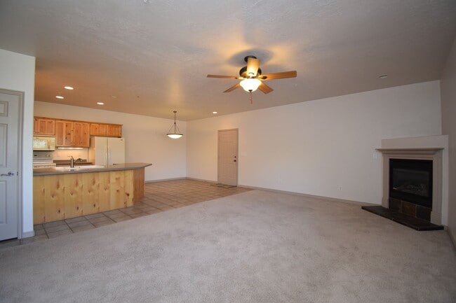 Building Photo - 1255 Wolf Hollow Ln