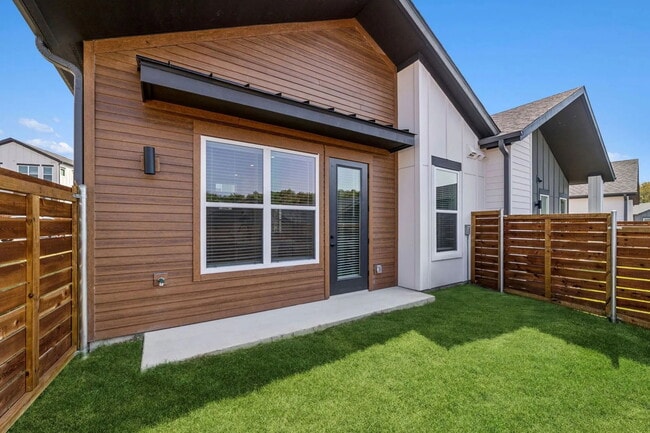Building Photo - 4628 Welker Wy