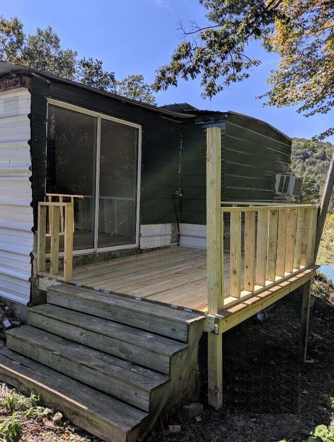 Building Photo - 2169 Colby Creek Rd