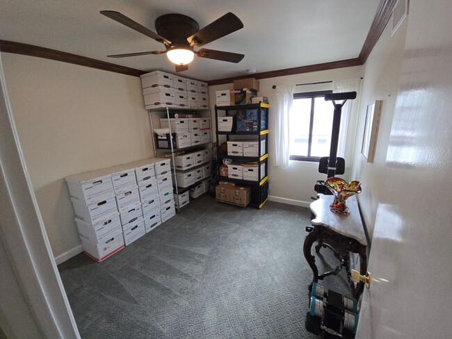 Building Photo - Updated Porter Ranch Townhome with Scenic ...