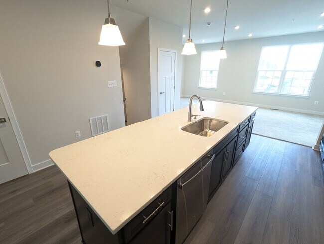 Building Photo - Gorgeous New Construction (never lived in)...