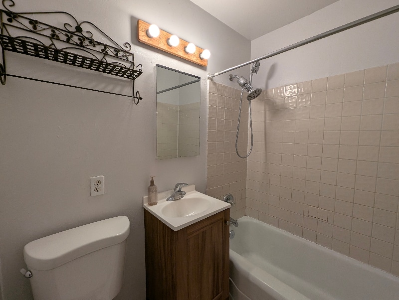 Building Photo - 1835 Washington Ave