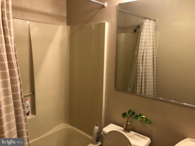 Building Photo - 1906 Fairmount Ave