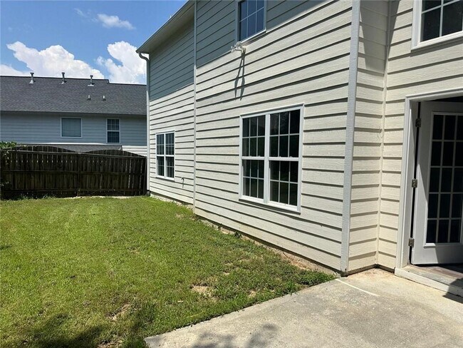 Building Photo - 6133 Mulberry Park Dr