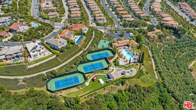 Building Photo - 16800 Calle Montecito