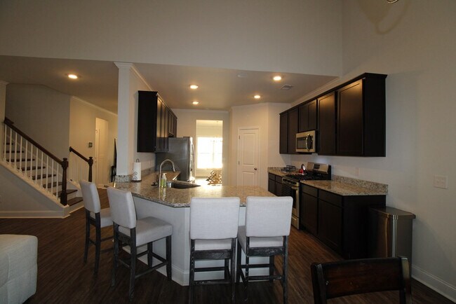 Building Photo - 445 Kittiwake Ln