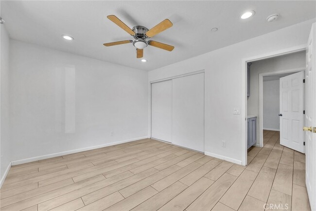 Building Photo - 9321 Sage Ave