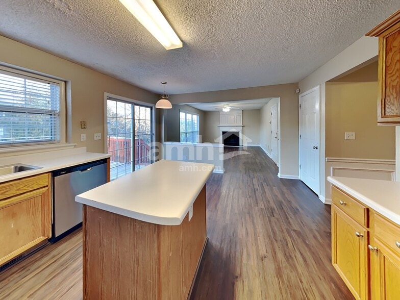 Building Photo - 2237 Tallapoosa Dr