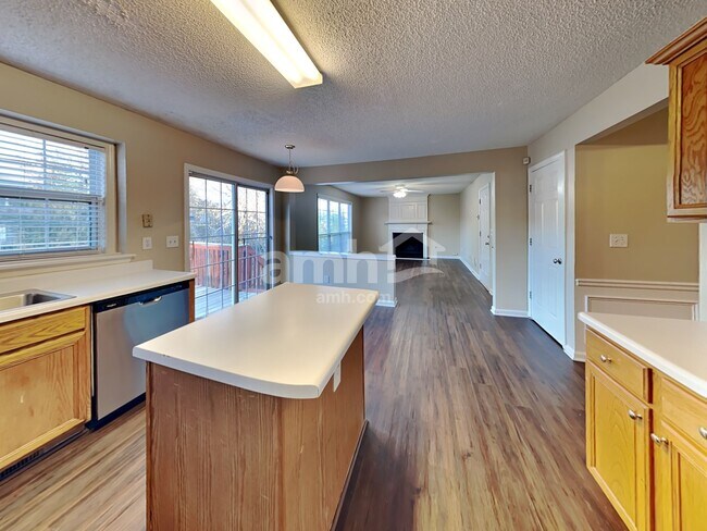 Building Photo - 2237 Tallapoosa Dr