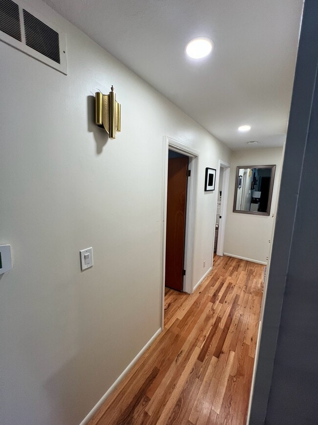 Building Photo - 2304 N 18th St