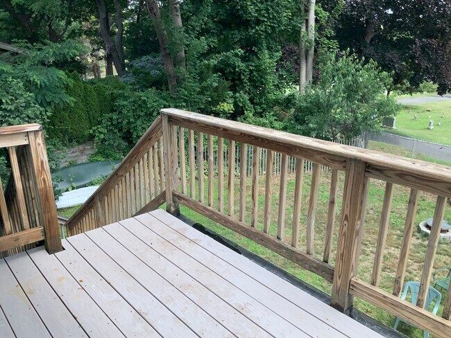 Building Photo - 51 Overlook Rd