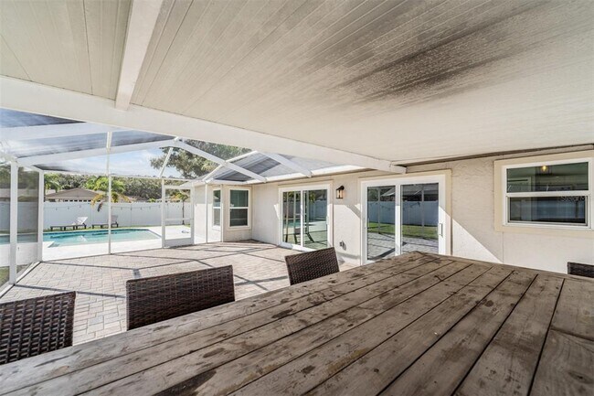 Building Photo - 714 Satin Leaf Ave