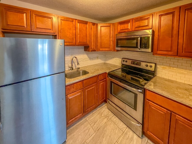 Building Photo - 1263 Chapel St