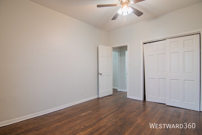 Building Photo - 308 S Springfield Ave