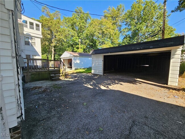 Building Photo - 3234 Euclid Heights Blvd