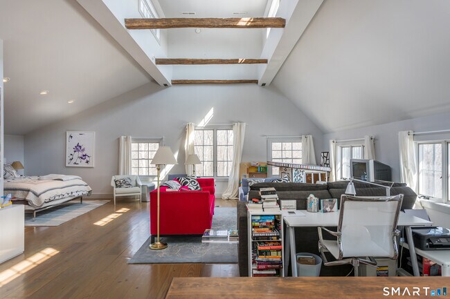 Building Photo - 66 Westwoods #2 Rd