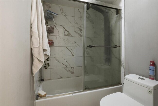 Building Photo - 4260 NW 114th Terrace