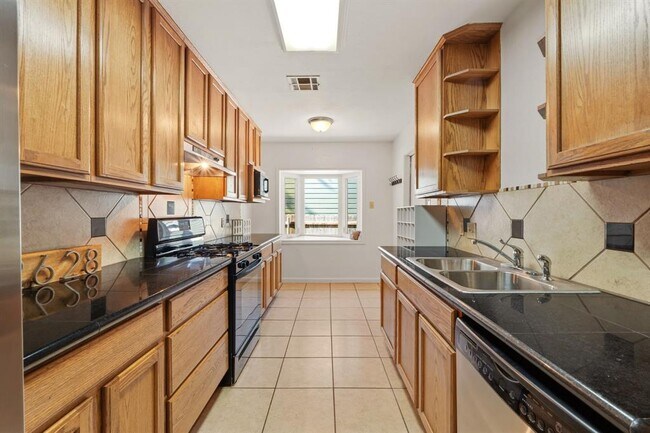 Building Photo - 2603 Market Garden Ln