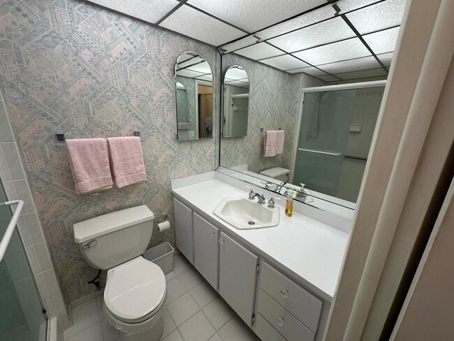 Building Photo - 145 S Ocean Ave