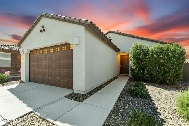 Building Photo - 8344 N 170th Ln