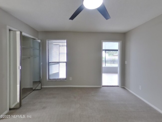 Building Photo - 4963 Beige St