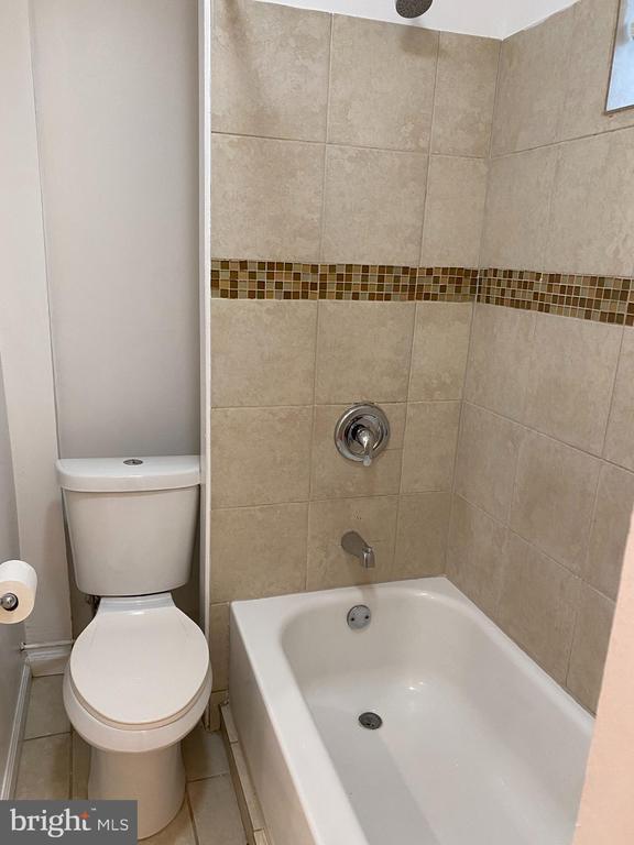 Building Photo - 918 S 12th St