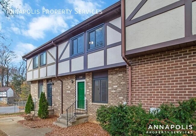 Primary Photo - 1241 Birchcrest Ct