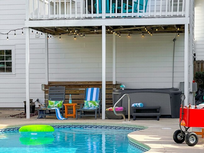 Building Photo - 94 Cobia St