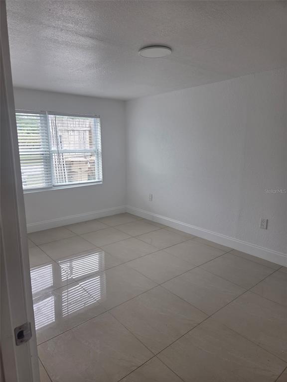 Building Photo - 5930 Alligator Lake Shore W