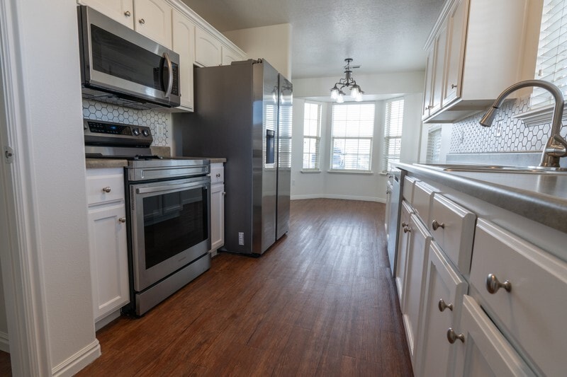 Building Photo - 1015 S 1850 W
