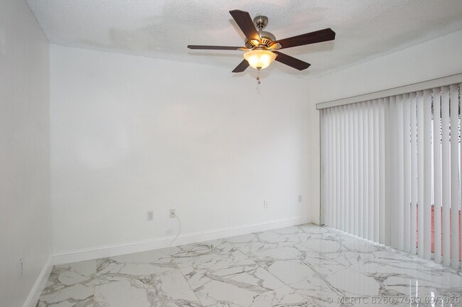 Building Photo - 4254 SW 72nd Way