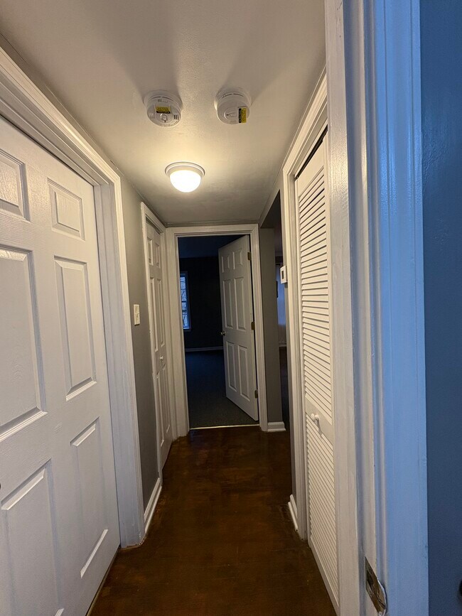 Building Photo - 129 Elmwood Ave