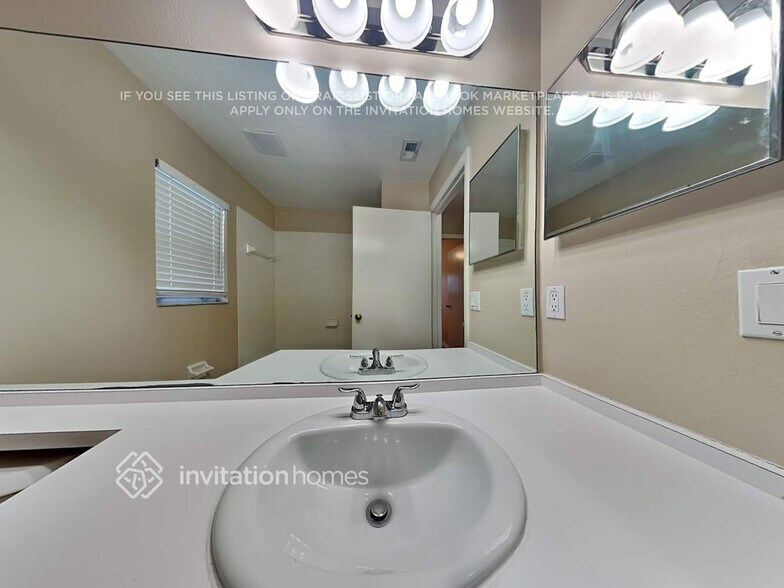 Building Photo - 29704 Bright Ray Pl