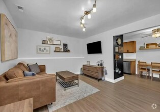 Building Photo - Modern Comfort Meets Convenience in Salt L...