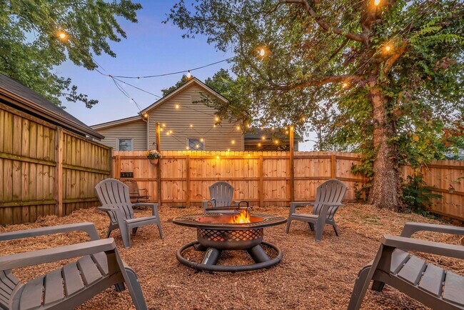 Building Photo - 1331 4th Ave N