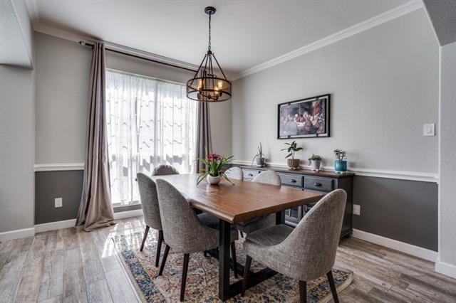 Building Photo - 611 Creekwood Ln