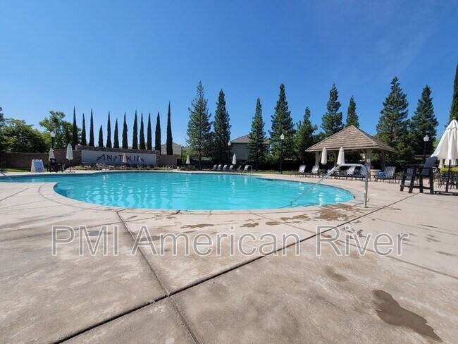 Building Photo - 708 Gentle Breeze Wy