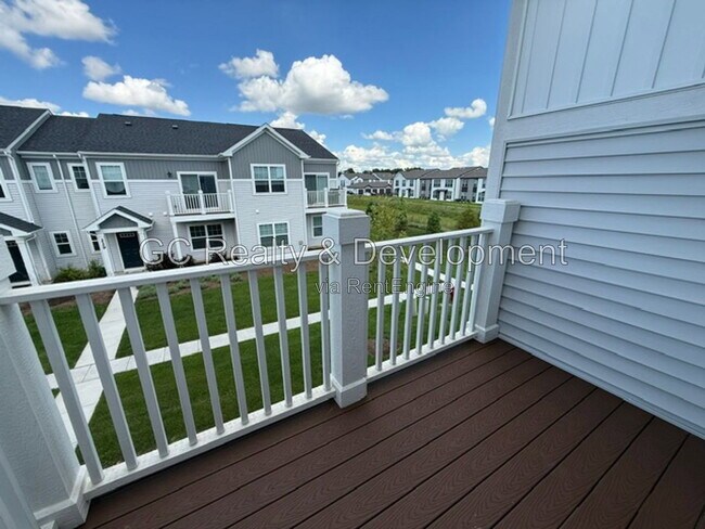 Building Photo - 249 Kingsport Dr