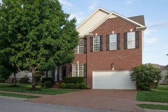 Building Photo - Pristine 5 Bed Fenced Franklin Home!