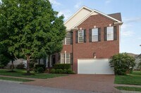 Building Photo - Pristine 5 Bed Fenced Franklin Home!