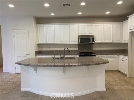 Building Photo - 3011 E Via Corvina