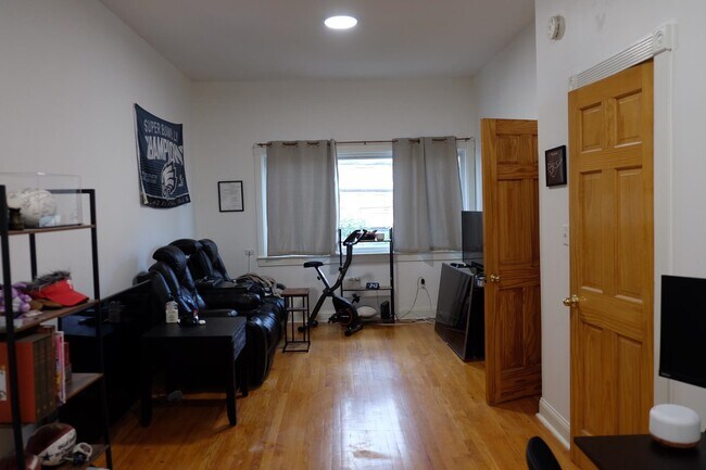 Building Photo - 331 Palisade Ave