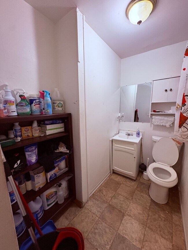 Building Photo - Fantastic 4 Bedroom Single Family House for Rent in Asbury Park!